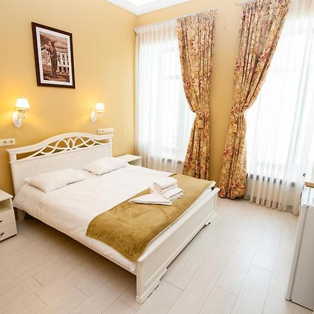 Art Suites Near Deribasovskaya โอเดสซา ภายนอก รูปภาพ