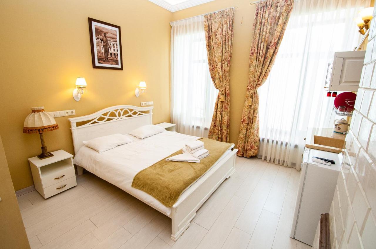 Art Suites Near Deribasovskaya โอเดสซา ภายนอก รูปภาพ