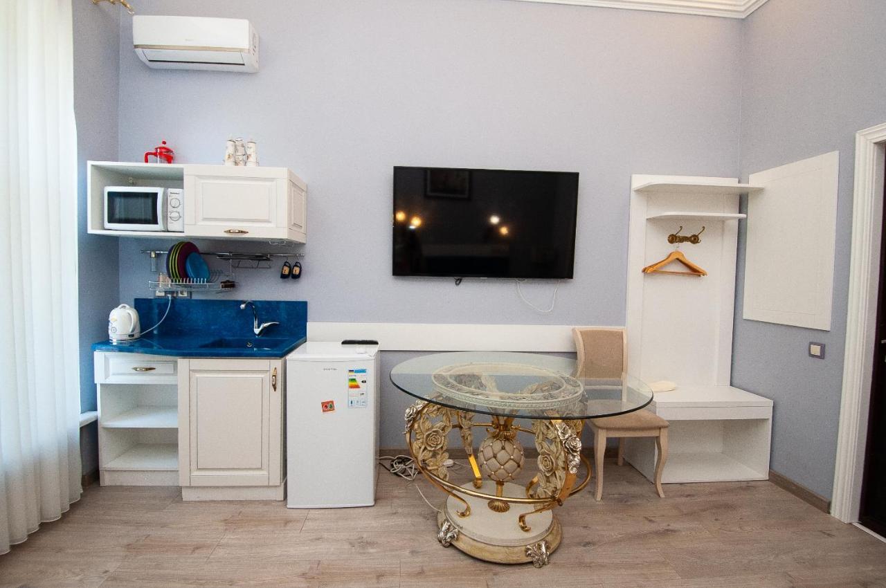 Art Suites Near Deribasovskaya โอเดสซา ภายนอก รูปภาพ