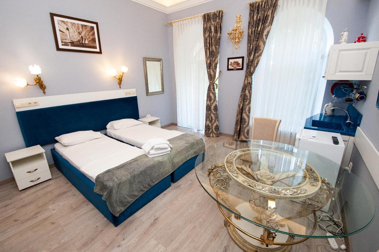 Art Suites Near Deribasovskaya โอเดสซา ภายนอก รูปภาพ