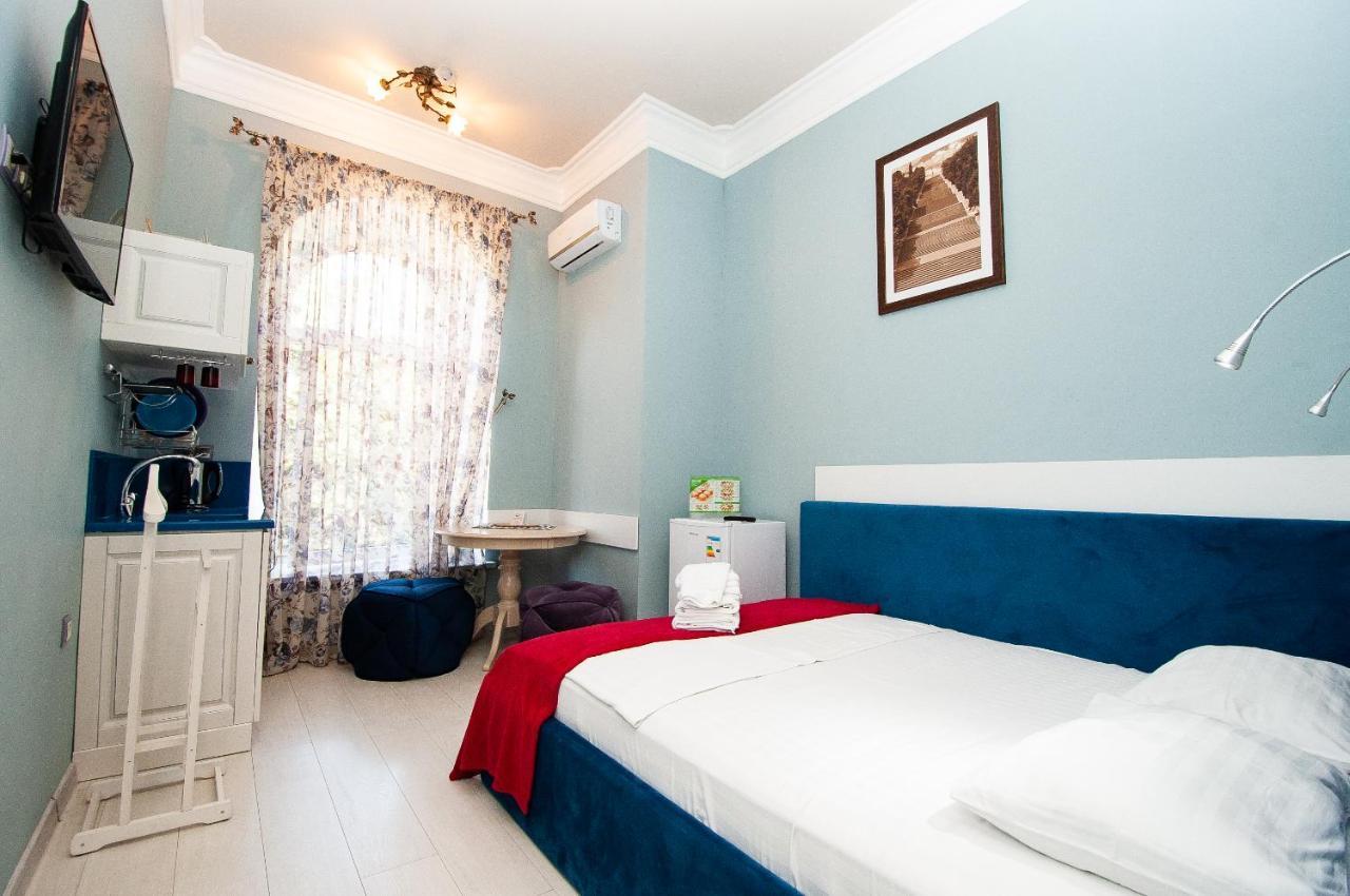 Art Suites Near Deribasovskaya โอเดสซา ภายนอก รูปภาพ